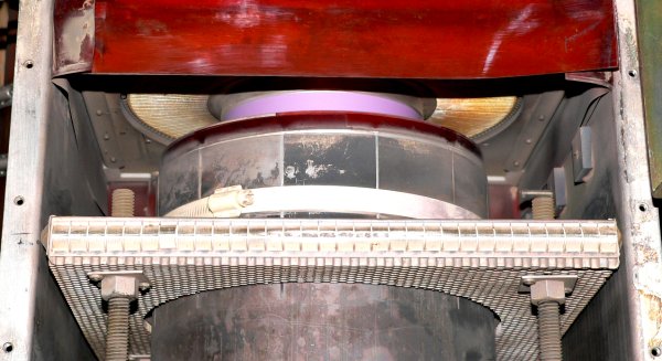 VISPLTCAV.JPG, 50 kB