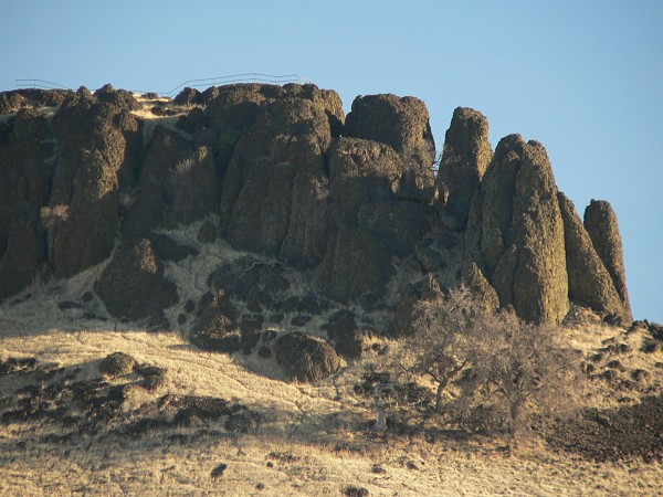 2014BluffsFense.jpg, 86kB