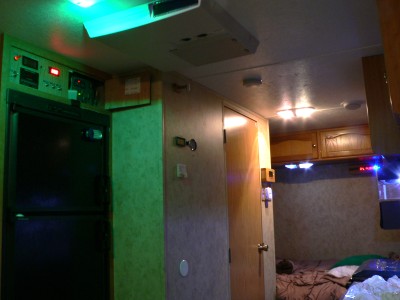 Black-InsideLights.jpg, 24kB