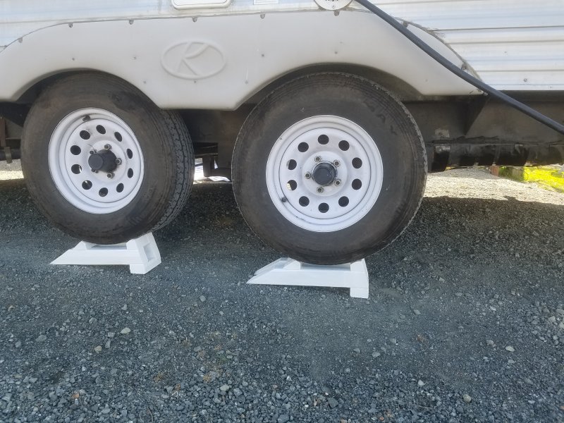 20210921_142101Chucks.jpg, 125kB