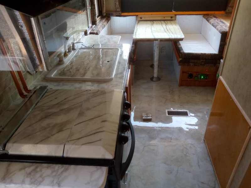 IMG_20230916_151034GlassyFloor.jpg, 73kB