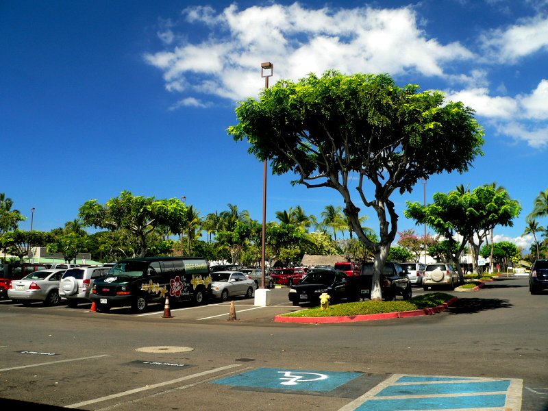 ParkingHeloHat.jpg, 129kB