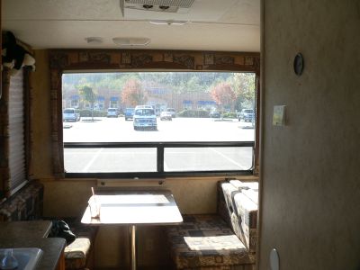 McKinnleyVille-Inside.jpg, 19 kB