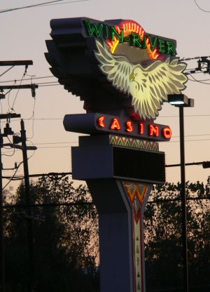 WinRiverSign.jpg, 26 kB