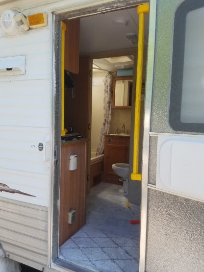 20200521_Rail-1.jpg, 39kB