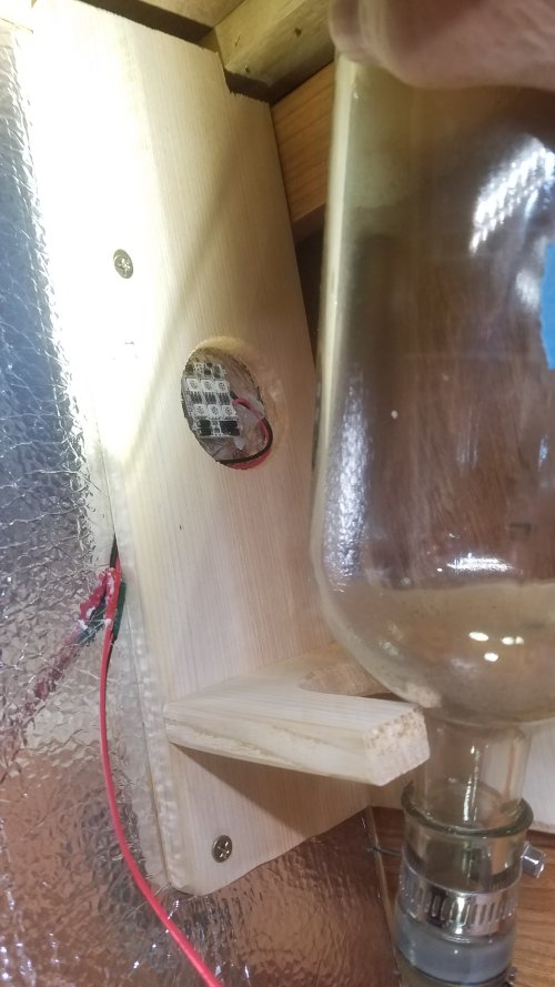 AccumGrnLed20191122_12.jpg, 69kB