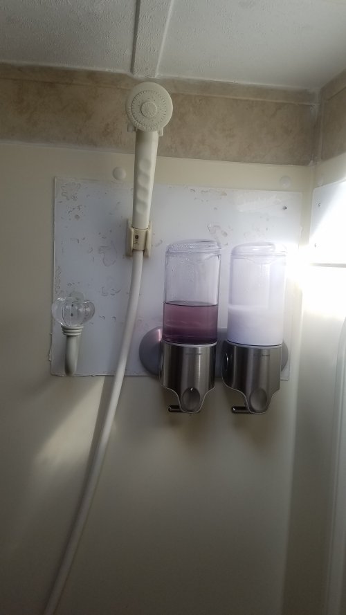 Bath20190729_SoapPanel.jpg, 38kB