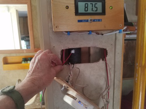 BathMotionVent20220606.jpg, 32kB