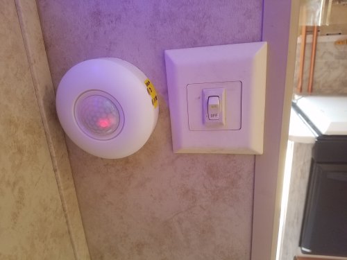 BlackVent20220615_104302.jpg, 24kB