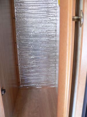 Closet2P6.jpg, 26 kB