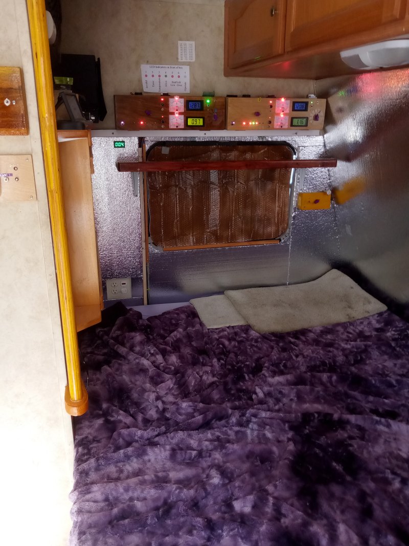 IMG_20230817_151041Shelf.jpg, 155kB