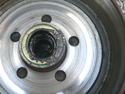 LF-RearSeal.jpg, 28 kB