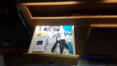 LightSinkDrawer1.jpg, 14kB