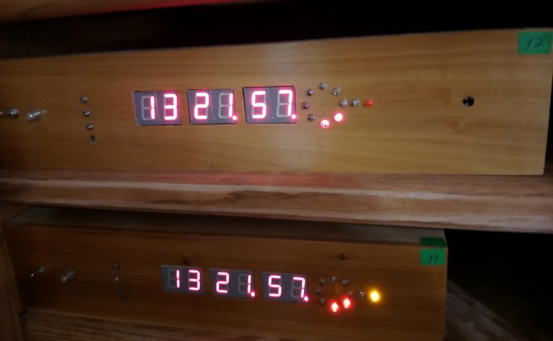 MClock-12Front.jpg, 37kB