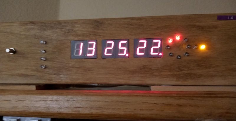 MClock-14Front.jpg, 42kB
