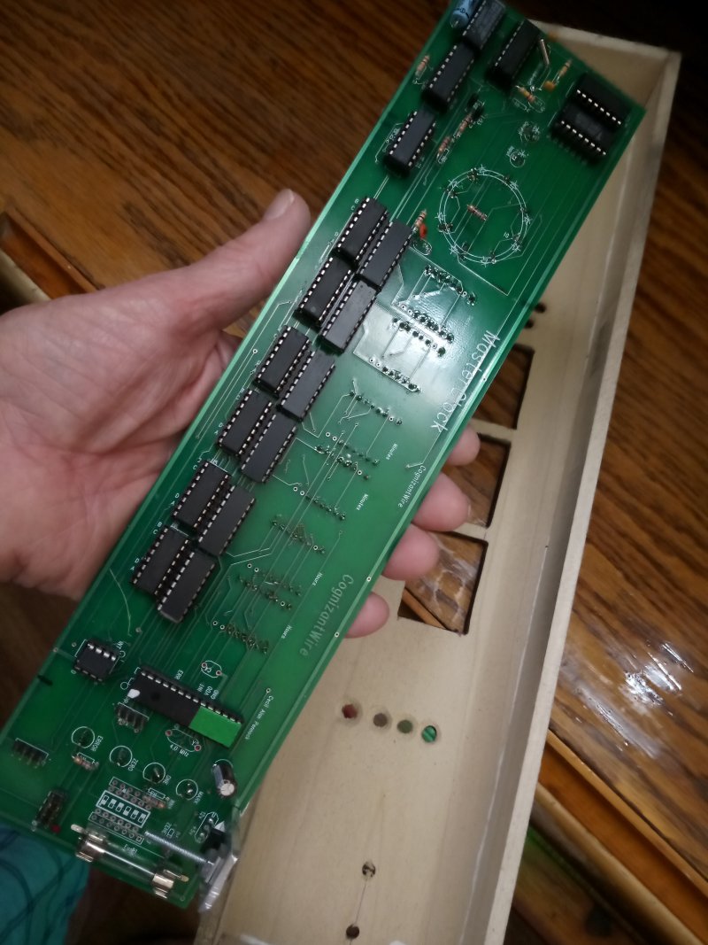 MClock-OutofCase.jpg, 134kB