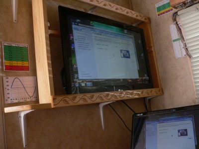 TVandLapTopPict.jpg, 29kB