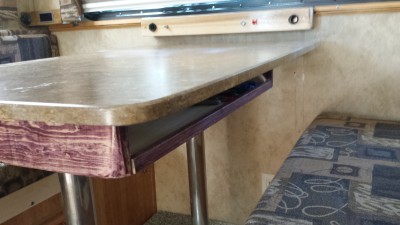 Table-Desk20150610_1530.jpg, 24kB