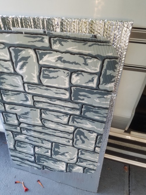 VanStanding.jpg, 121kB