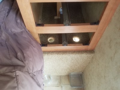 Vent-FBHoles.jpg, 21kB