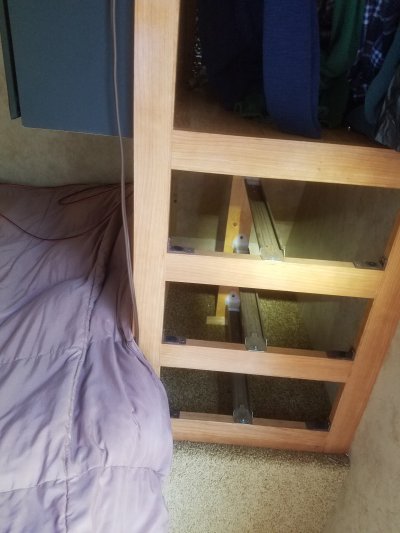 Vent-FDrawers.jpg, 34kB